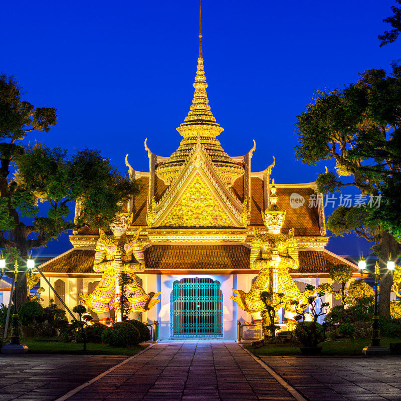 寺庙附近的Wat Arun，曼谷，泰国